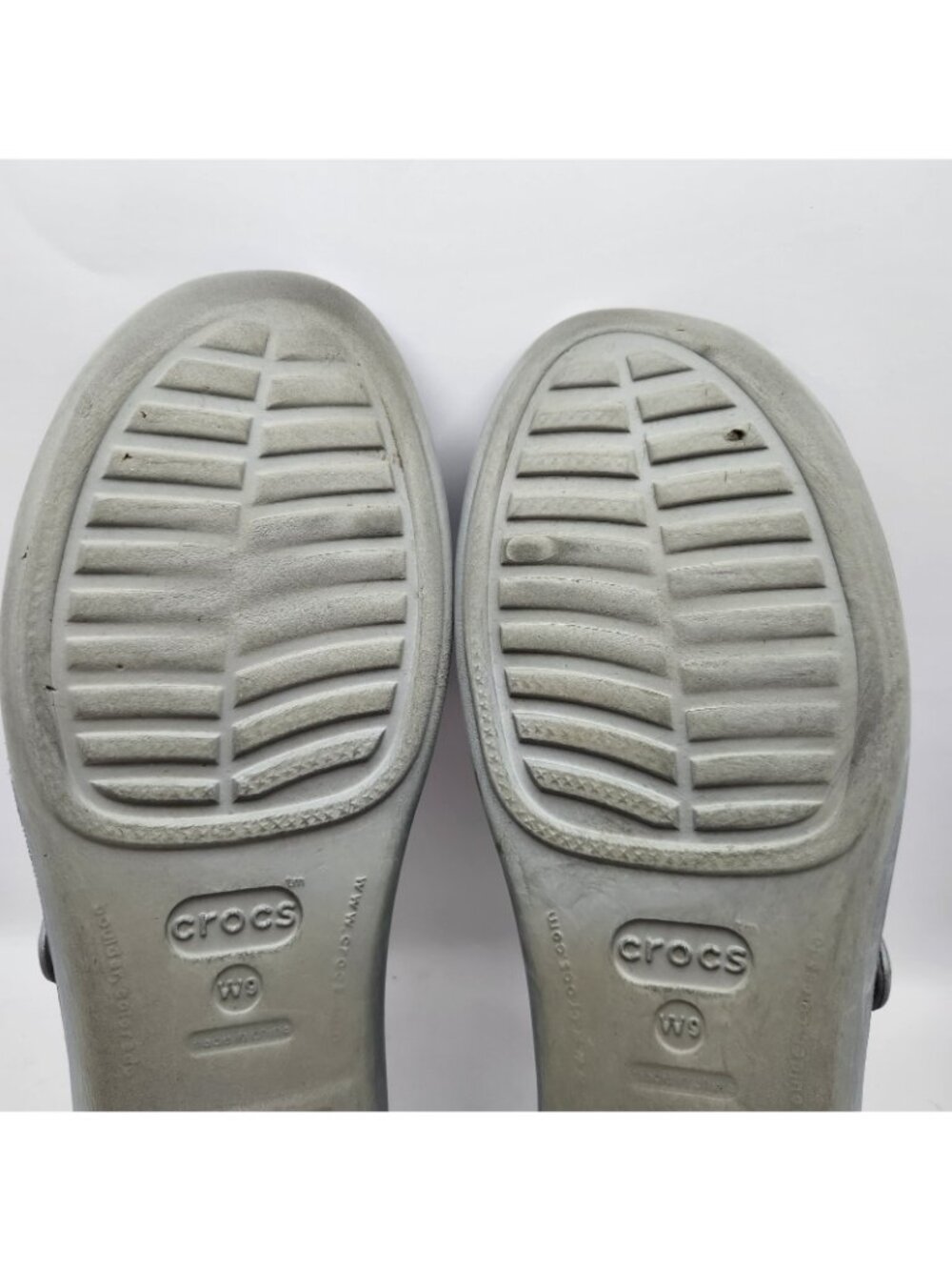 Crocs Patricia Gray Grey Womens Strappy Sandals Slide Comfort Size 9 USED Casual - Picture 10 of 11